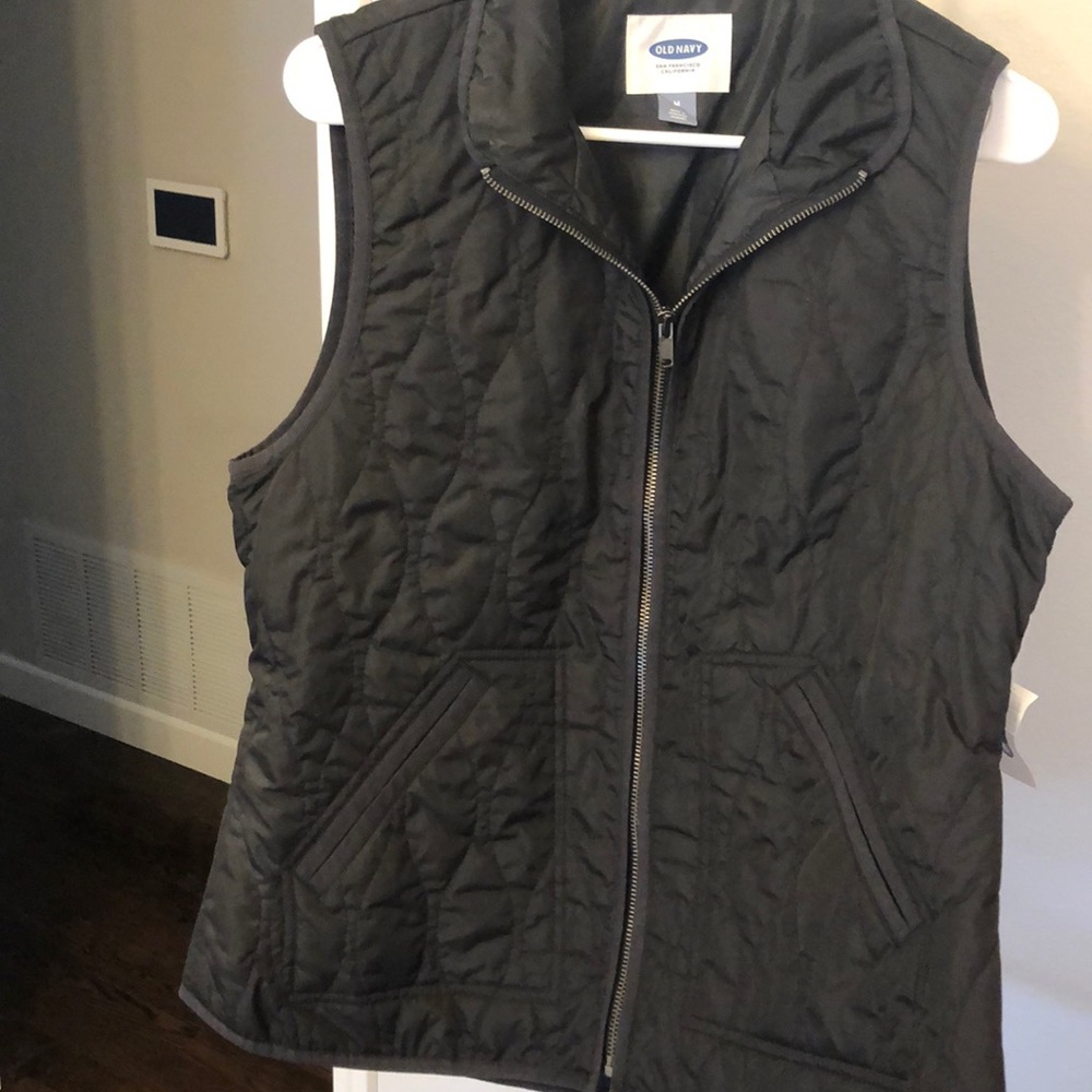 Black vest - old navy